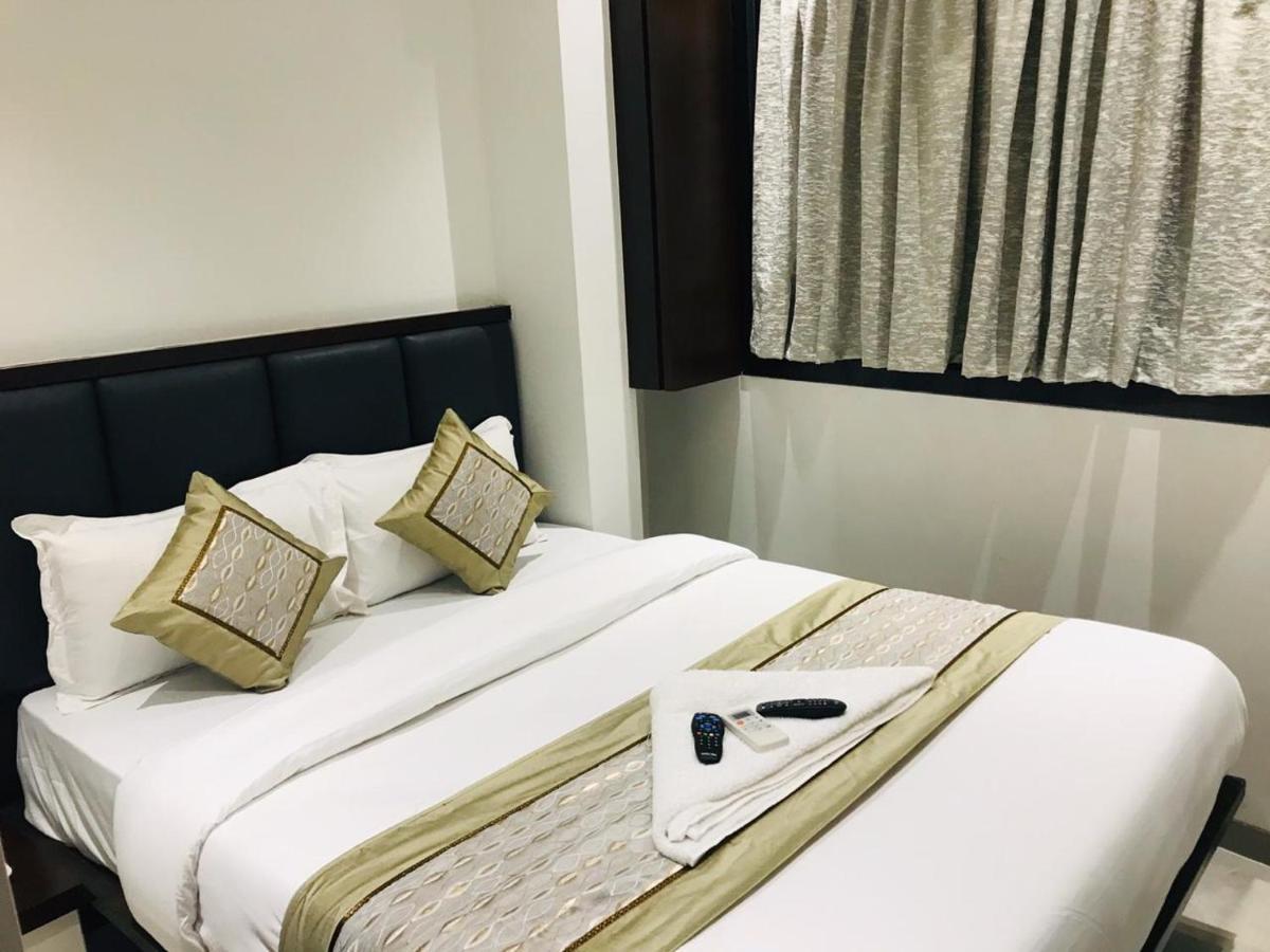Hotel Flora Suites - Fort Mumbai Eksteriør bilde